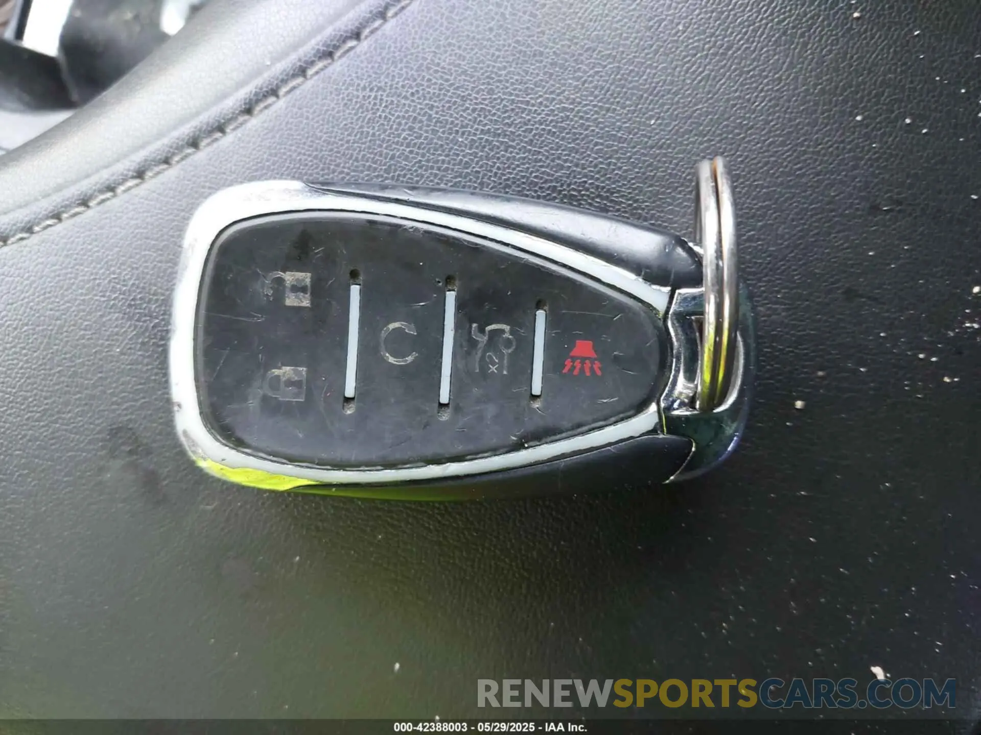 11 fotografías del automóvil dañado 1G1FB3DS1K0156383 CHEVROLET CAMARO 2019
