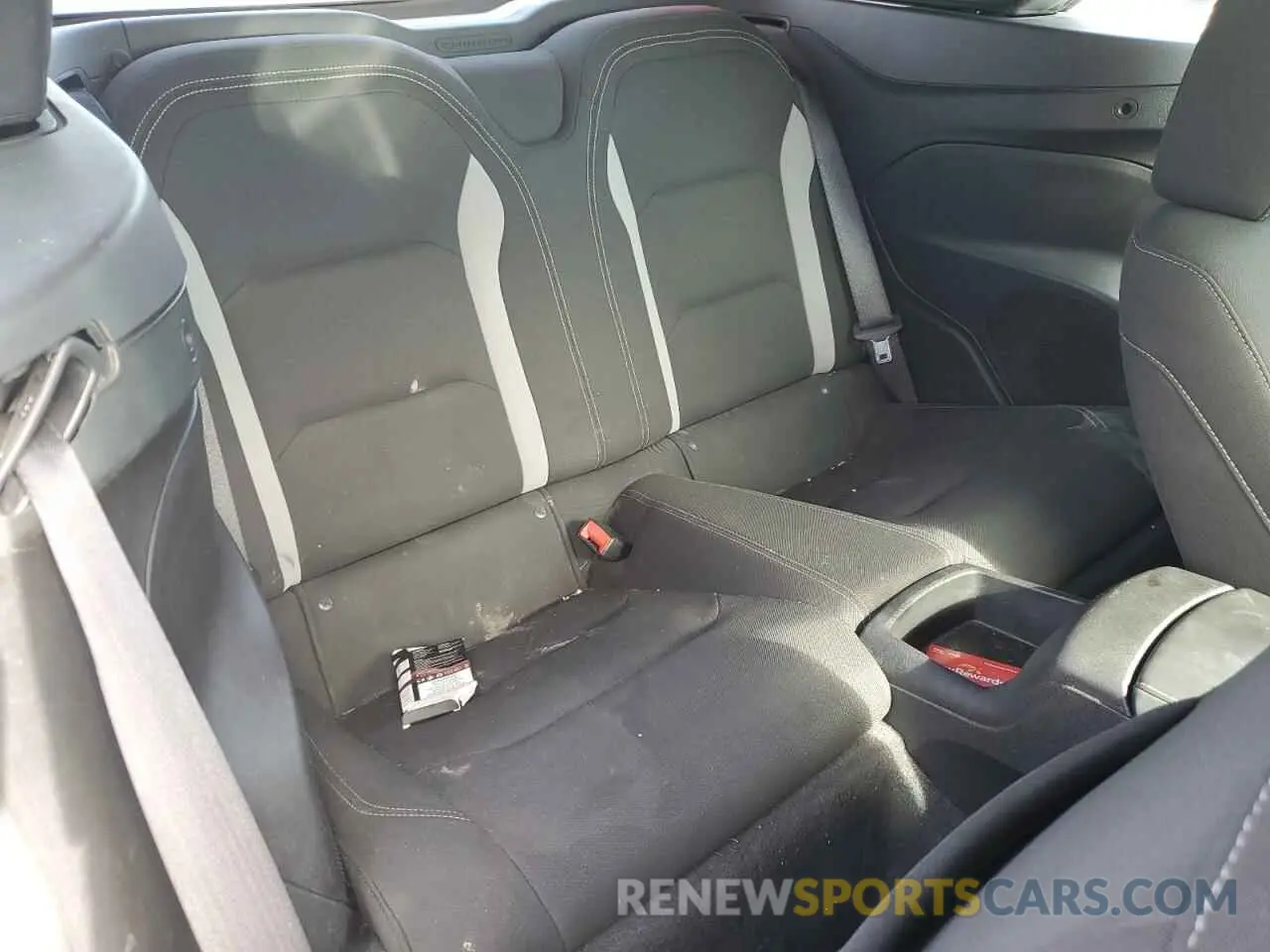 10 fotografías del automóvil dañado 1G1FB3DS6K0137151 CHEVROLET CAMARO 2019
