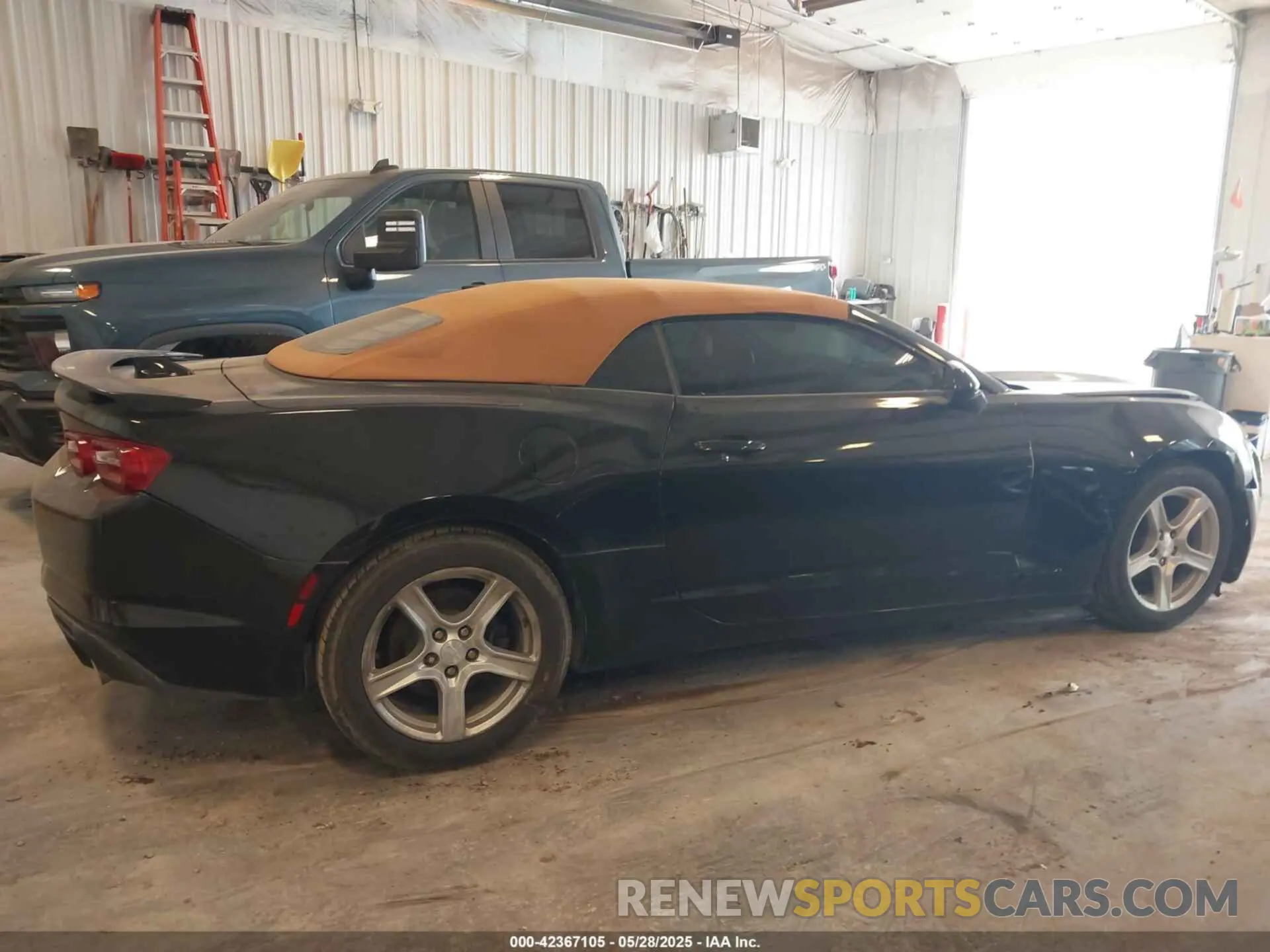 12 fotografías del automóvil dañado 1G1FB3DS8K0109447 CHEVROLET CAMARO 2019