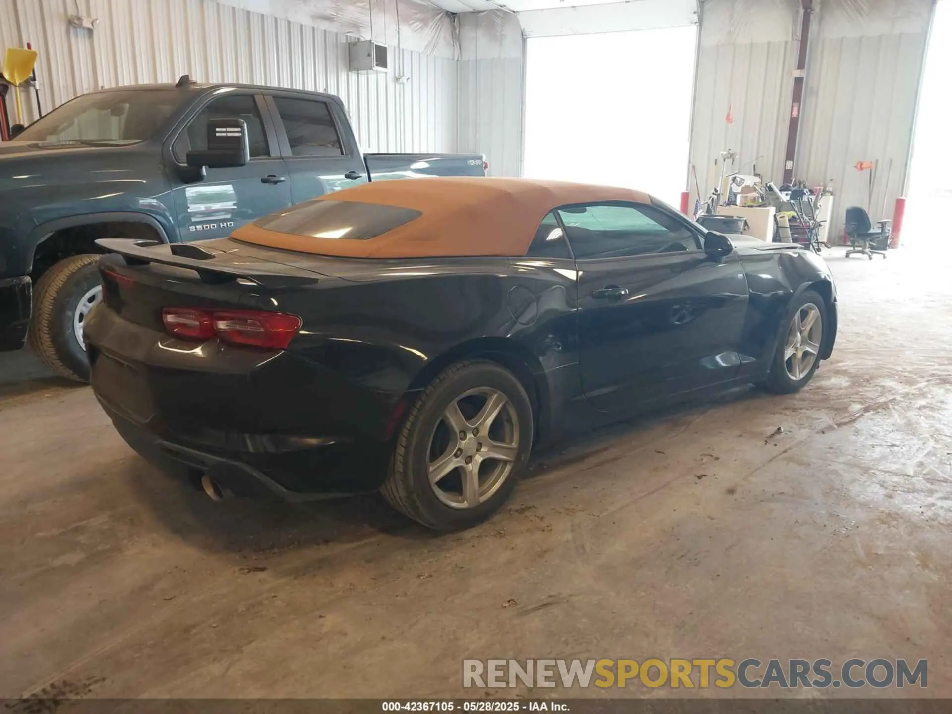 4 fotografías del automóvil dañado 1G1FB3DS8K0109447 CHEVROLET CAMARO 2019