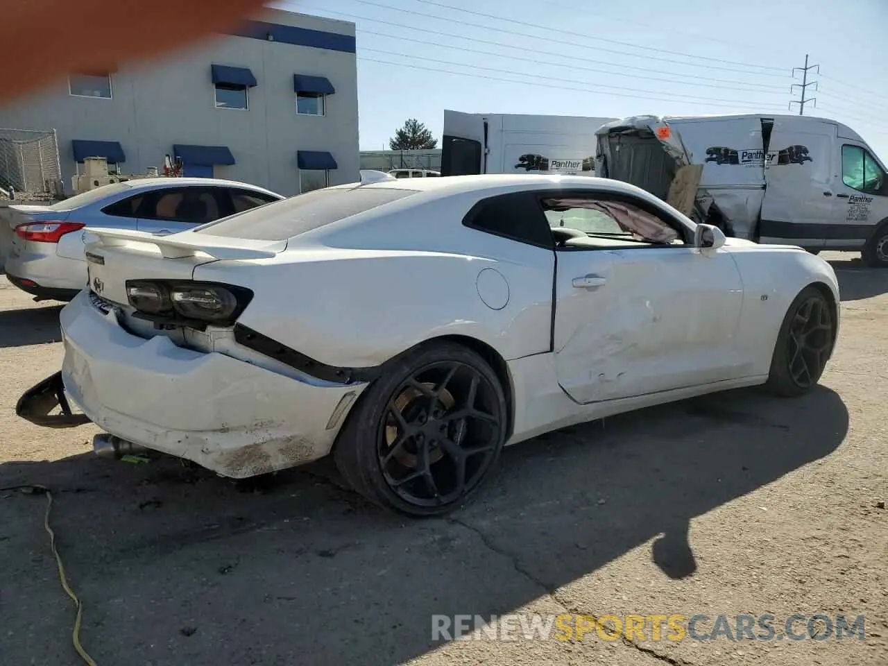 3 fotografías del automóvil dañado 1G1FE1R70K0122676 CHEVROLET CAMARO 2019