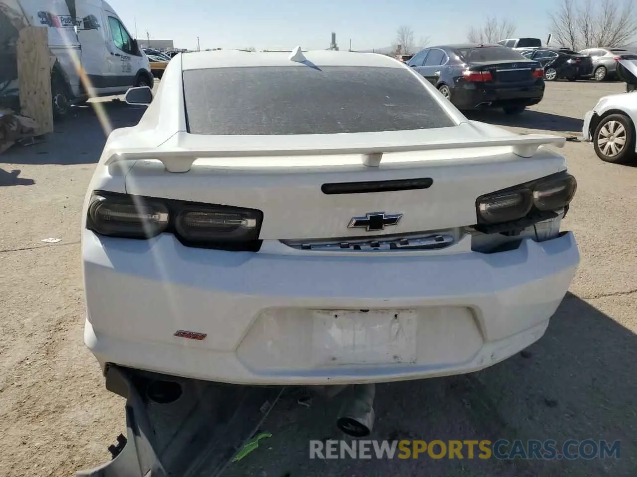 6 fotografías del automóvil dañado 1G1FE1R70K0122676 CHEVROLET CAMARO 2019