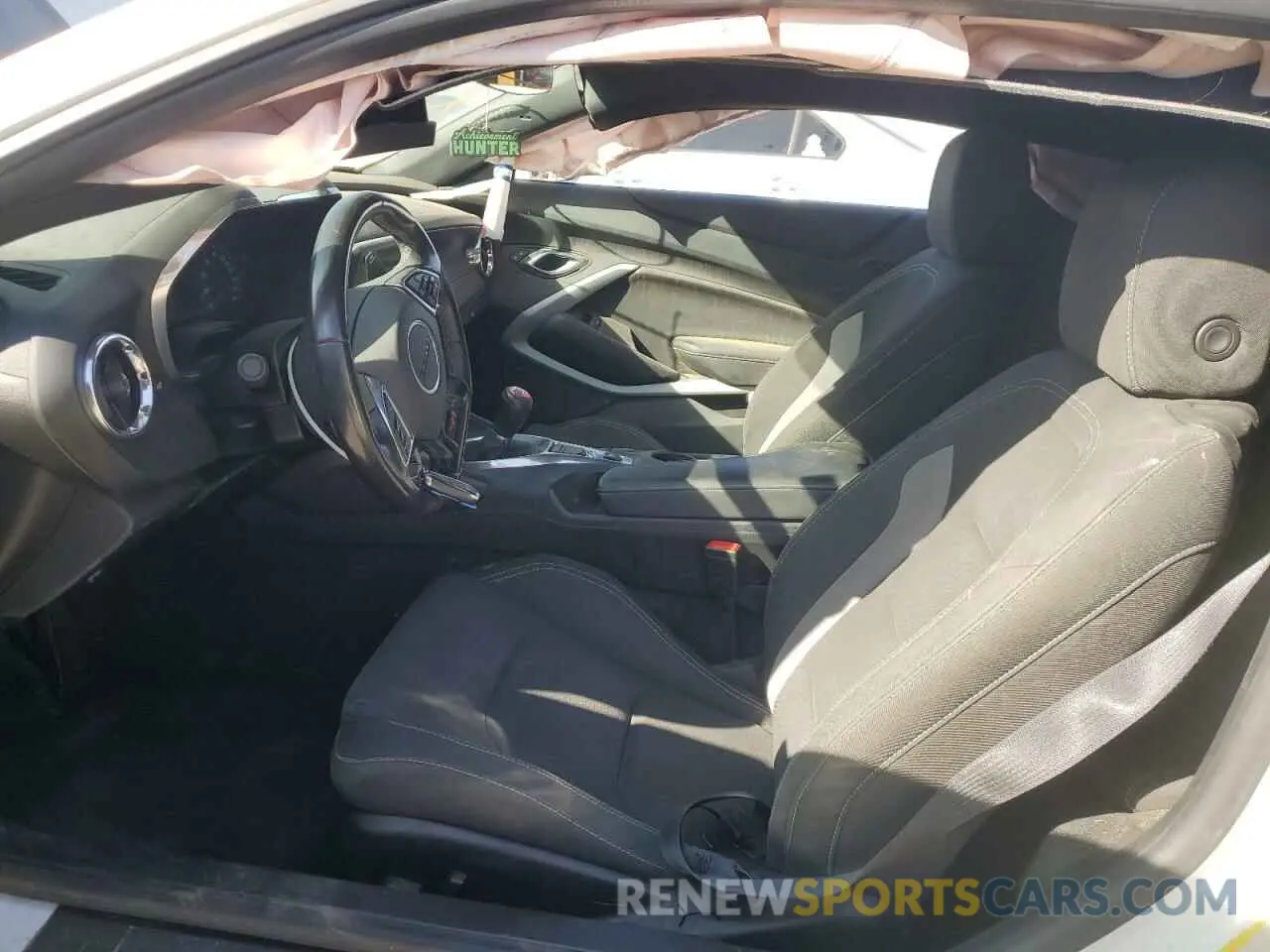 7 fotografías del automóvil dañado 1G1FE1R70K0122676 CHEVROLET CAMARO 2019