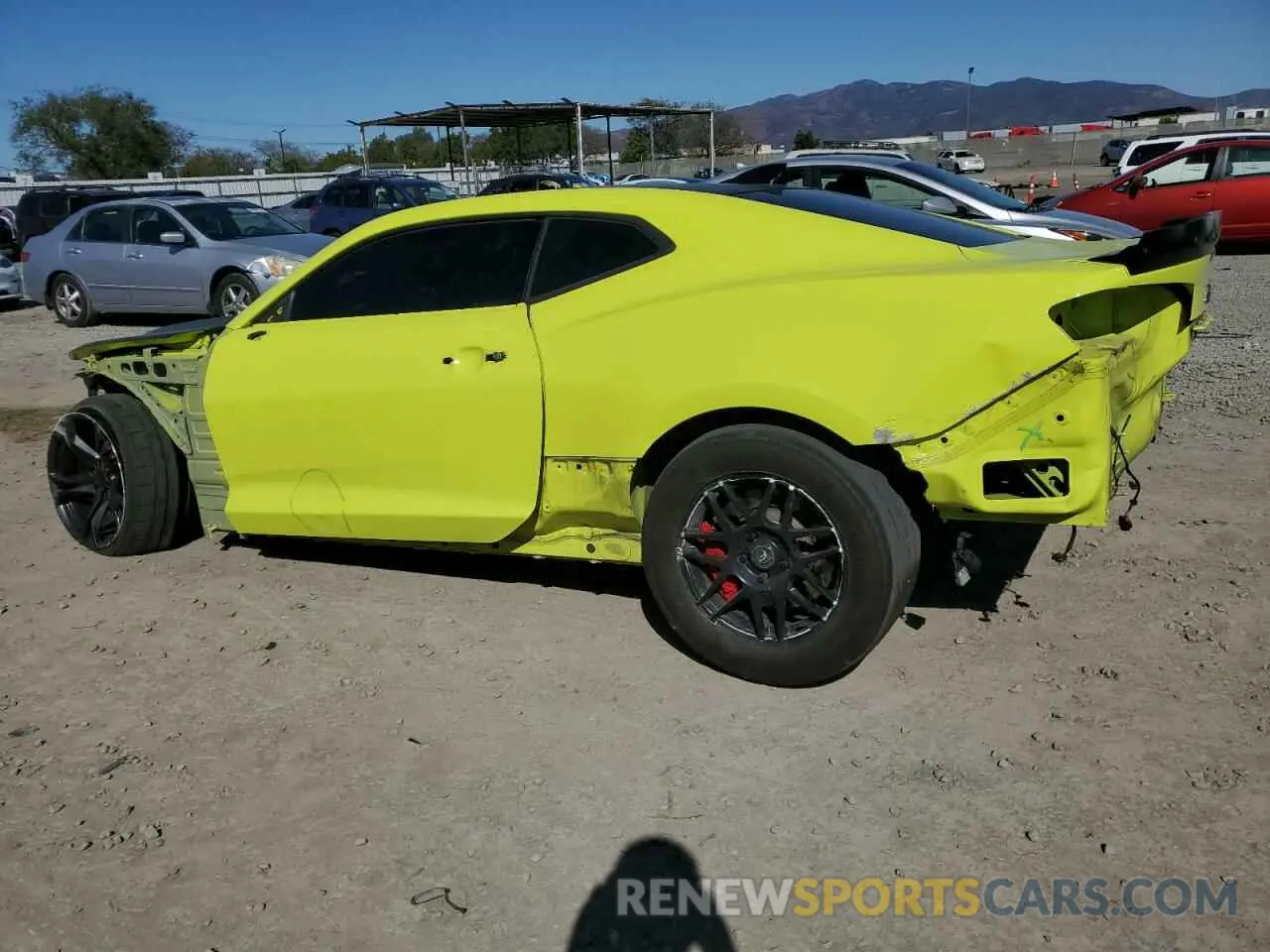 2 fotografías del automóvil dañado 1G1FE1R76K0142219 CHEVROLET CAMARO 2019