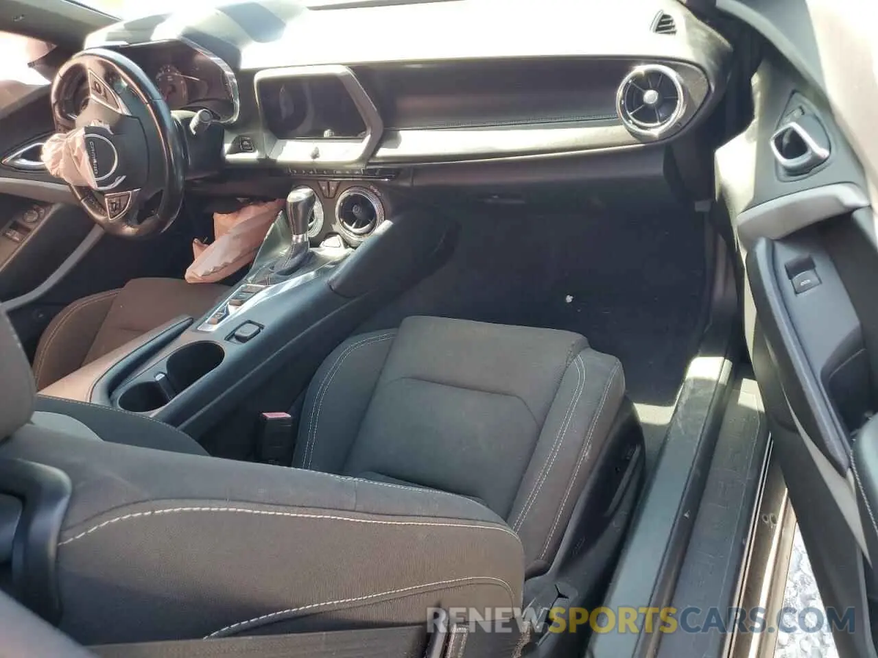 8 fotografías del automóvil dañado 1G1FF1R75K0148171 CHEVROLET CAMARO 2019