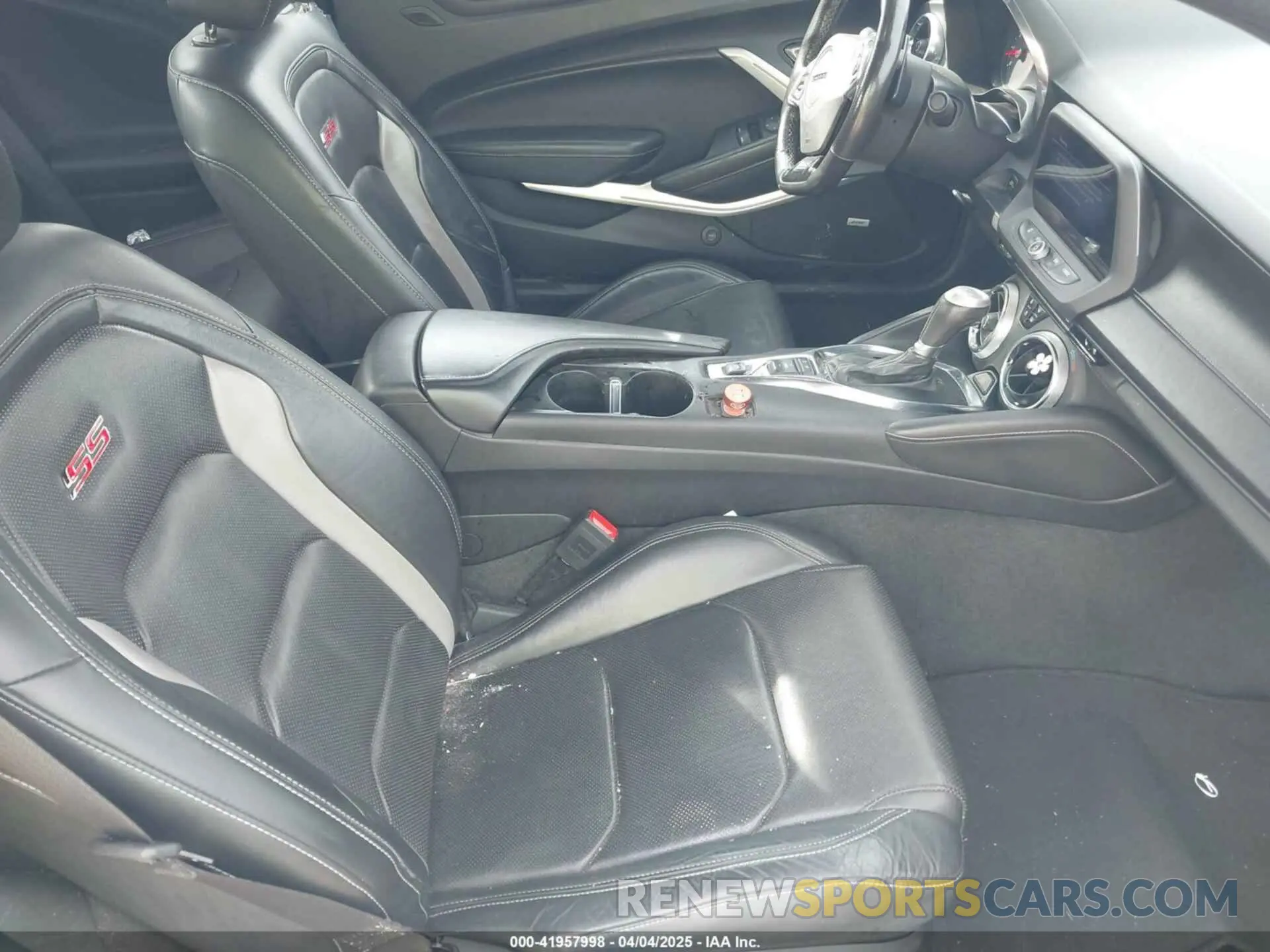 5 fotografías del automóvil dañado 1G1FH1R79K0138141 CHEVROLET CAMARO 2019