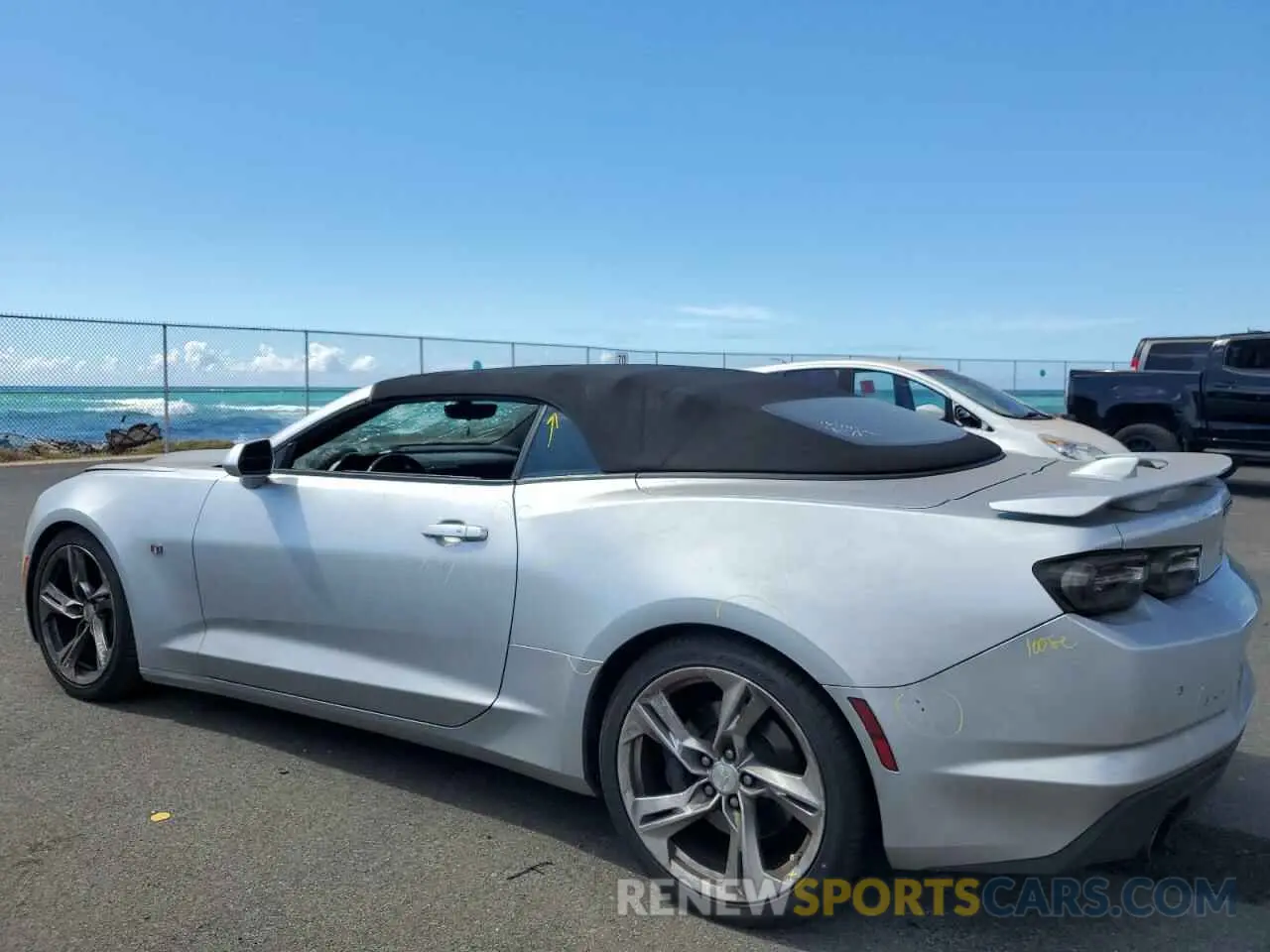 2 fotografías del automóvil dañado 1G1FH3D74K0115546 CHEVROLET CAMARO 2019