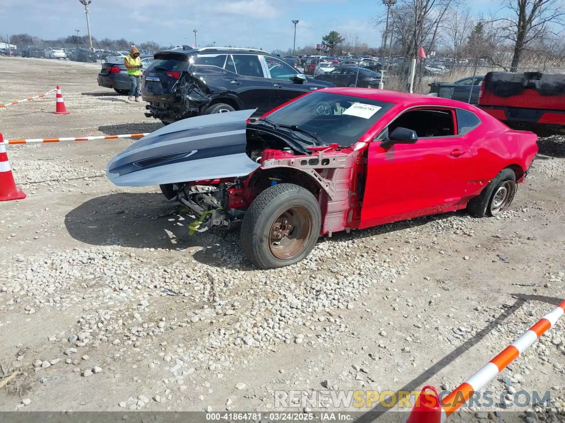 2 fotografías del automóvil dañado 1G1FJ1R63K0122724 CHEVROLET CAMARO 2019