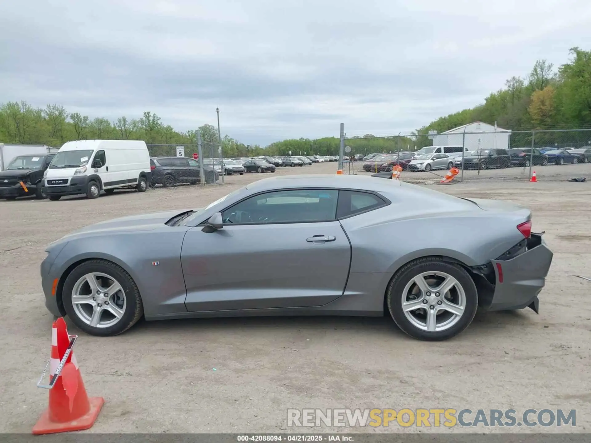 14 fotografías del automóvil dañado 1G1FA1RX8L0106464 CHEVROLET CAMARO 2020