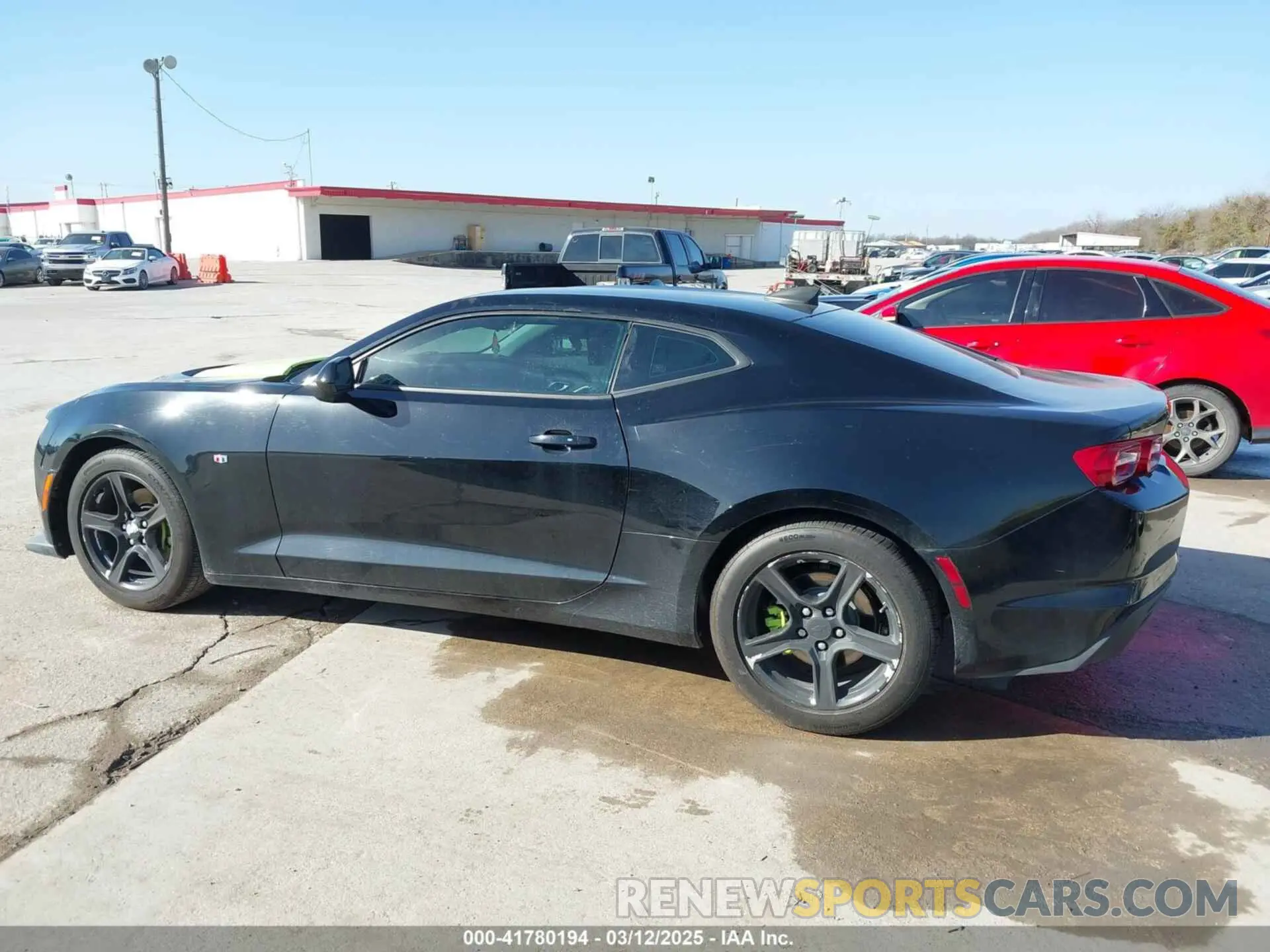 13 fotografías del automóvil dañado 1G1FB1RS0L0116889 CHEVROLET CAMARO 2020