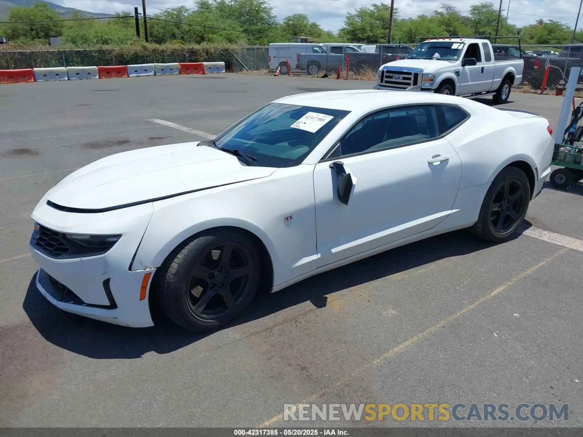 2 fotografías del automóvil dañado 1G1FB1RS1L0110065 CHEVROLET CAMARO 2020