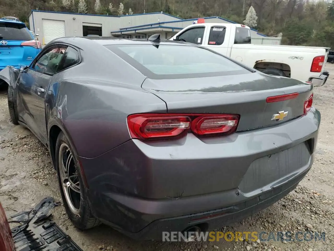2 fotografías del automóvil dañado 1G1FB1RS4L0117608 CHEVROLET CAMARO 2020