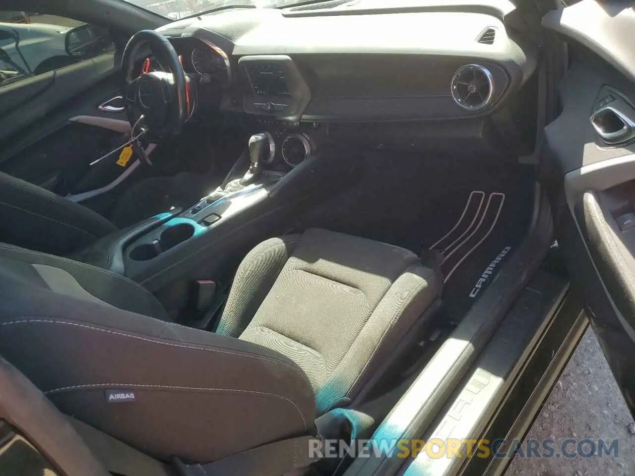 8 fotografías del automóvil dañado 1G1FB1RS9L0131312 CHEVROLET CAMARO 2020
