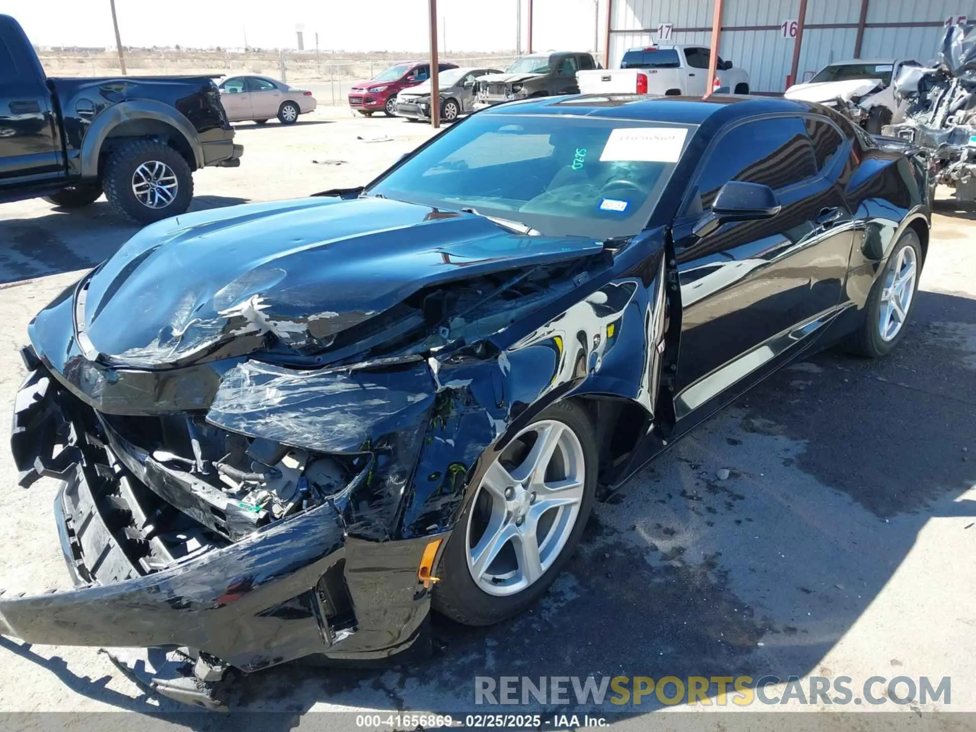 2 fotografías del automóvil dañado 1G1FB1RS9L0132461 CHEVROLET CAMARO 2020