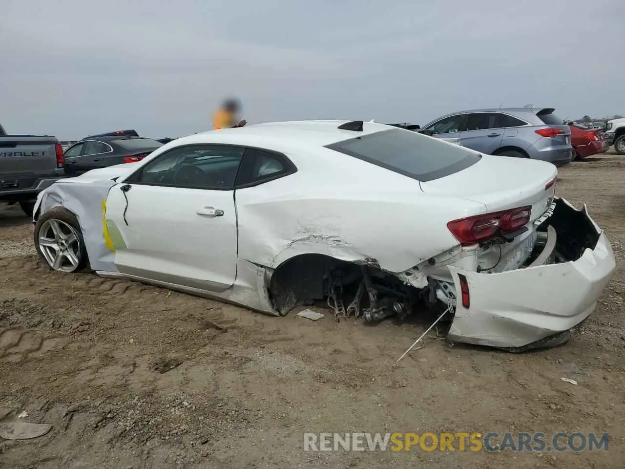 2 fotografías del automóvil dañado 1G1FB1RX0L0116838 CHEVROLET CAMARO 2020