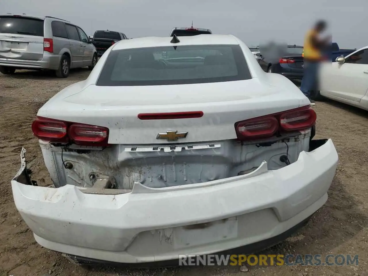 6 fotografías del automóvil dañado 1G1FB1RX0L0116838 CHEVROLET CAMARO 2020