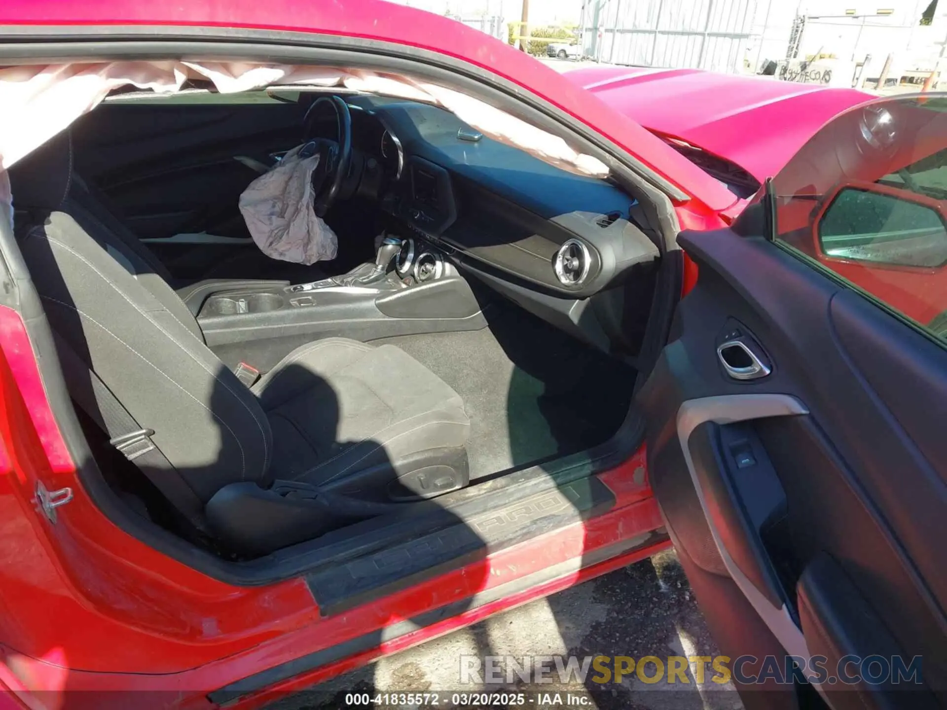 5 fotografías del automóvil dañado 1G1FB1RX2L0122611 CHEVROLET CAMARO 2020
