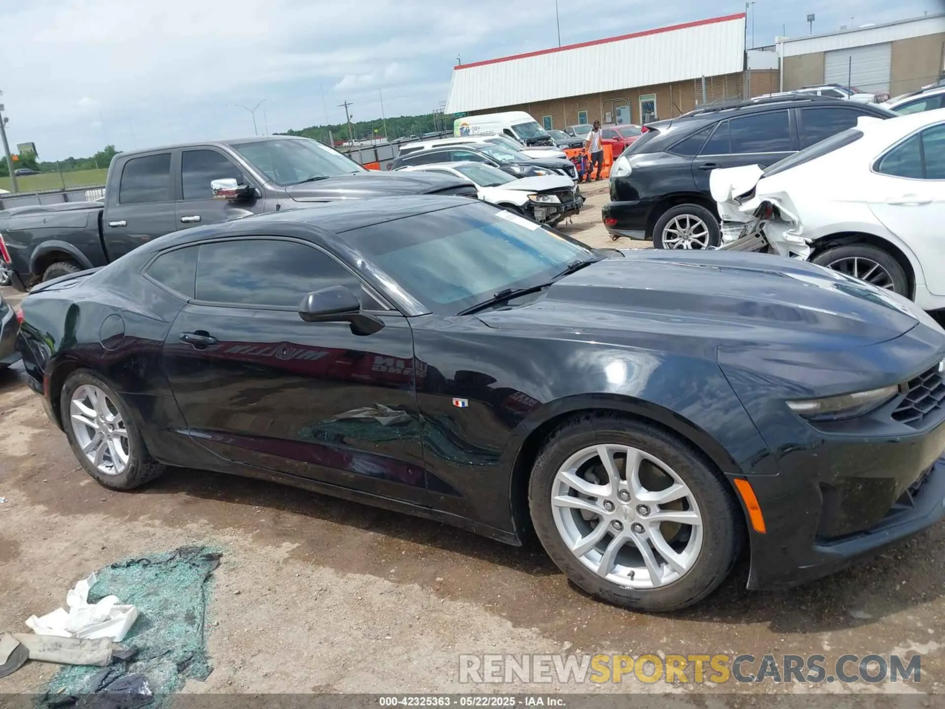 13 fotografías del automóvil dañado 1G1FB1RX4L0140365 CHEVROLET CAMARO 2020