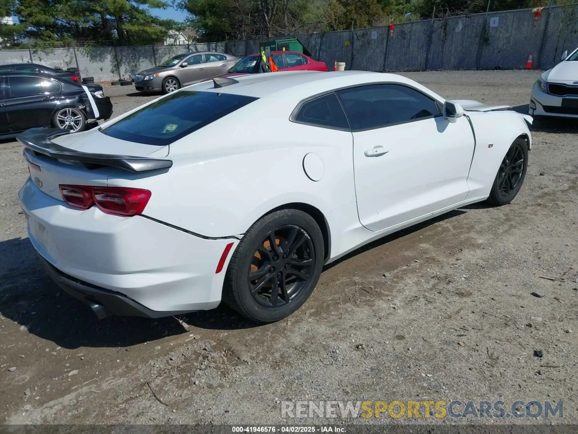 4 fotografías del automóvil dañado 1G1FB1RX4L0141578 CHEVROLET CAMARO 2020