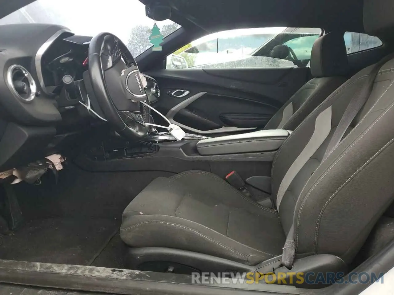 7 fotografías del automóvil dañado 1G1FB1RX5L0105530 CHEVROLET CAMARO 2020