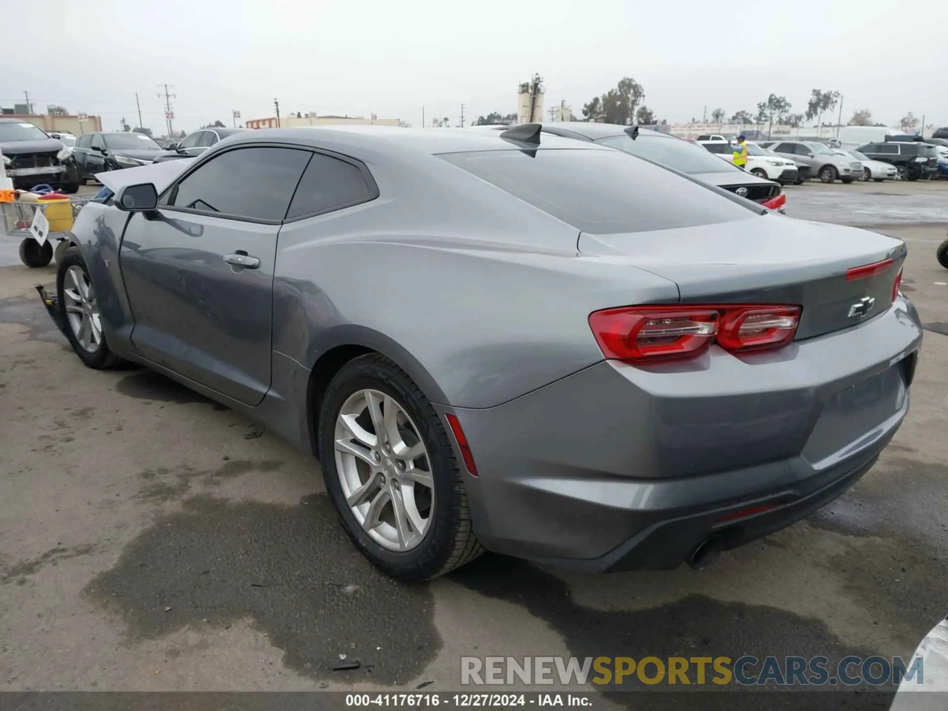 3 fotografías del automóvil dañado 1G1FB1RX6L0109652 CHEVROLET CAMARO 2020