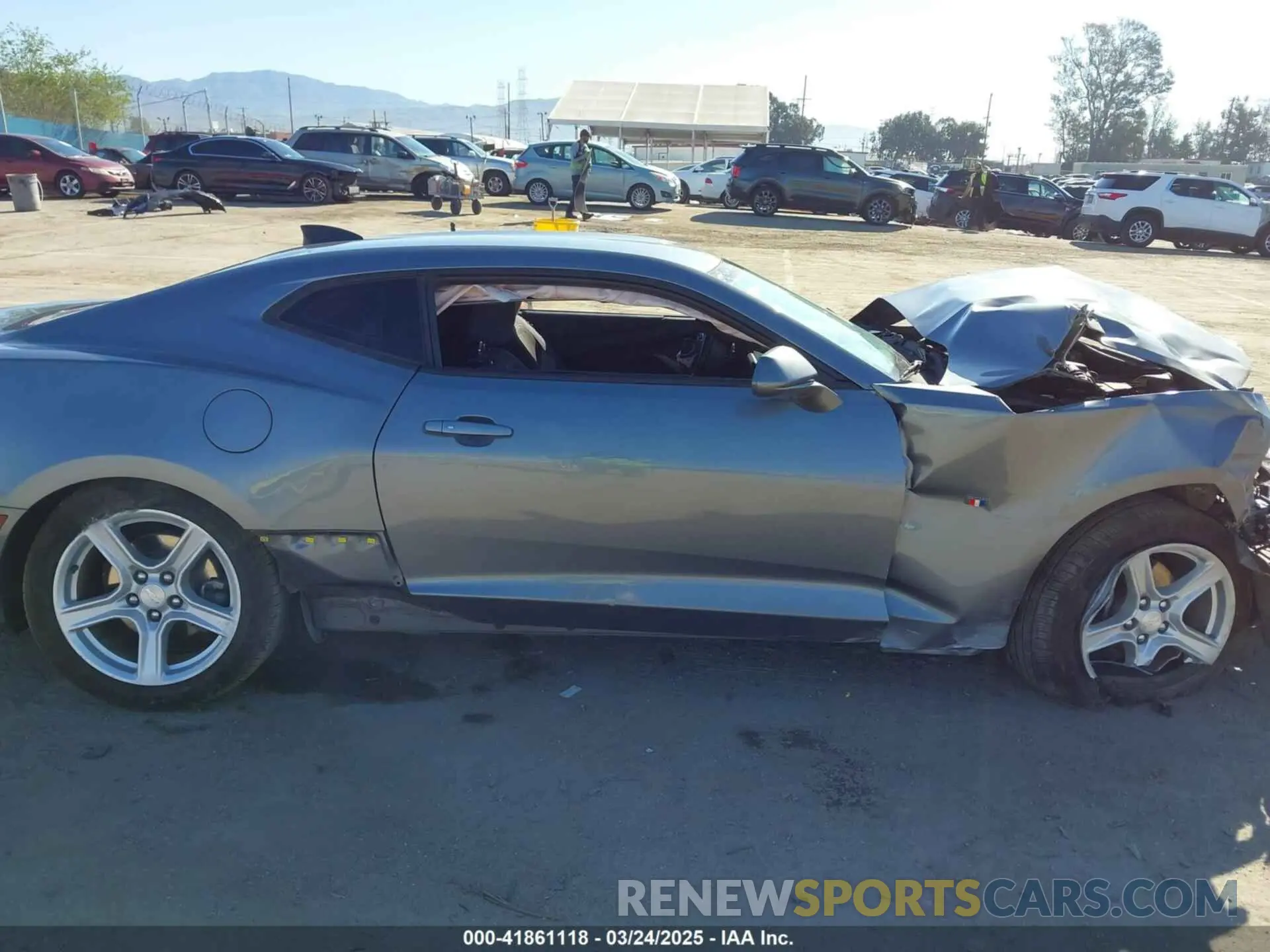 12 fotografías del automóvil dañado 1G1FB1RX7L0102306 CHEVROLET CAMARO 2020