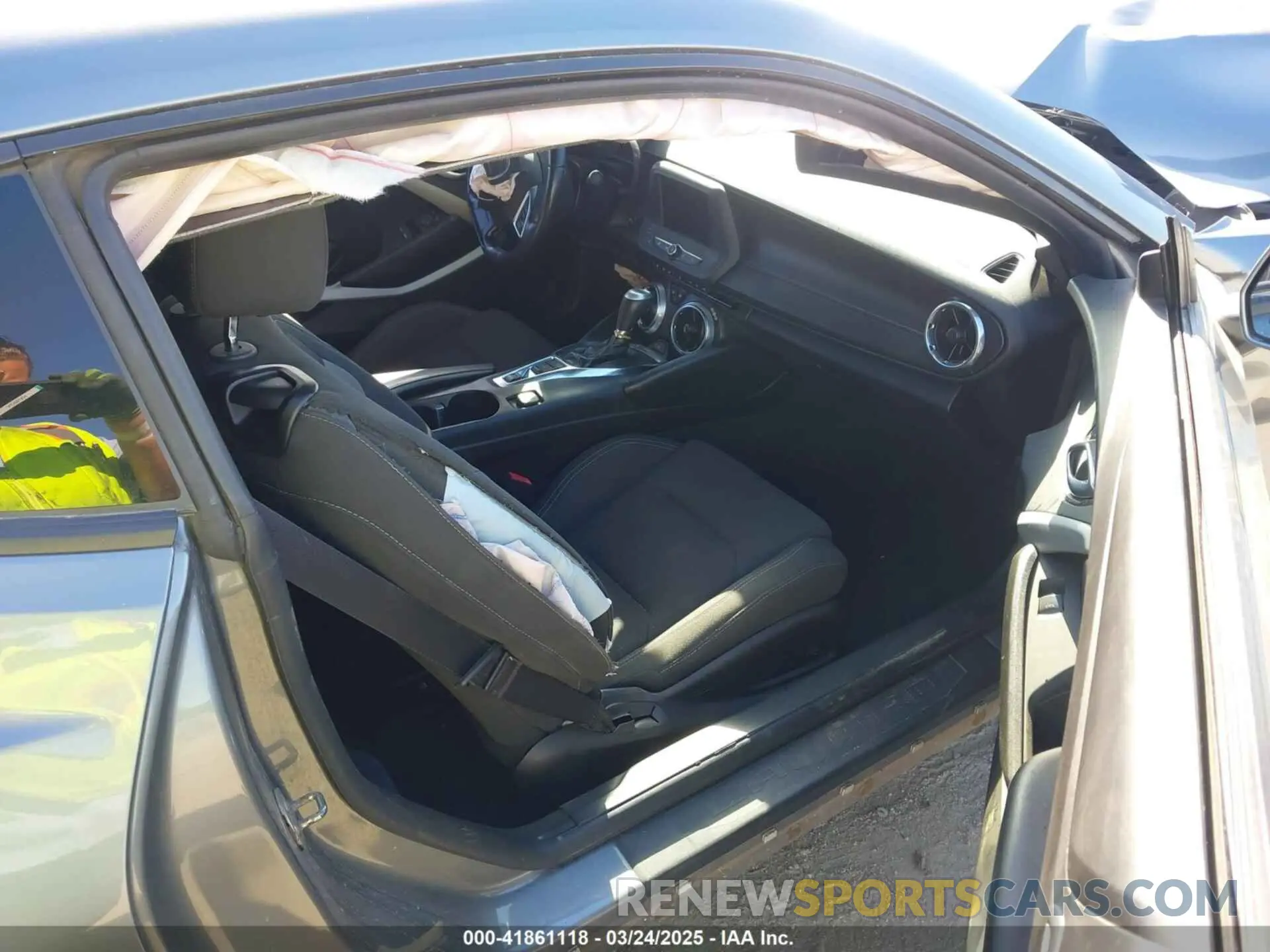 5 fotografías del automóvil dañado 1G1FB1RX7L0102306 CHEVROLET CAMARO 2020