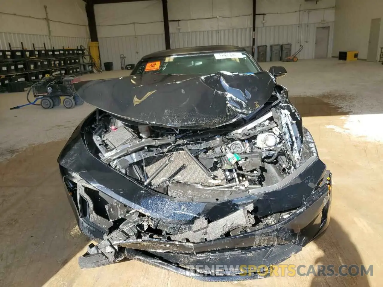 5 fotografías del automóvil dañado 1G1FB3DS9L0105876 CHEVROLET CAMARO 2020