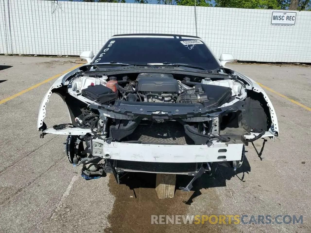 5 fotografías del automóvil dañado 1G1FB3DX1L0129164 CHEVROLET CAMARO 2020