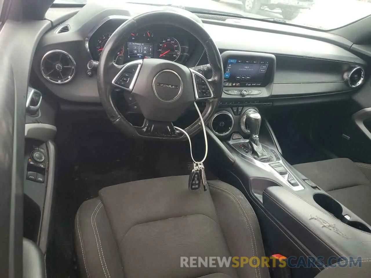 8 fotografías del automóvil dañado 1G1FB3DX5L0137624 CHEVROLET CAMARO 2020