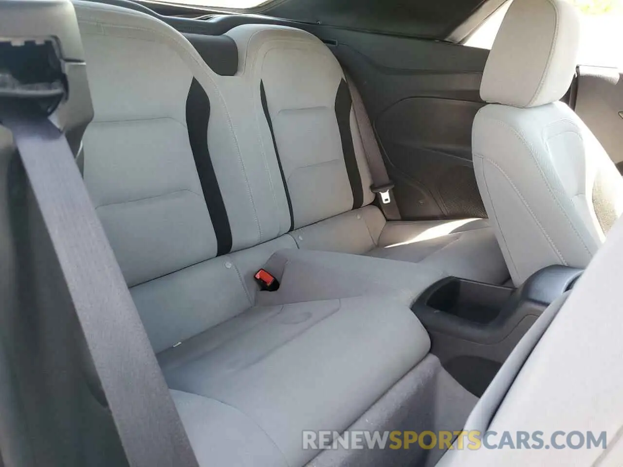 10 fotografías del automóvil dañado 1G1FB3DX7L0148236 CHEVROLET CAMARO 2020