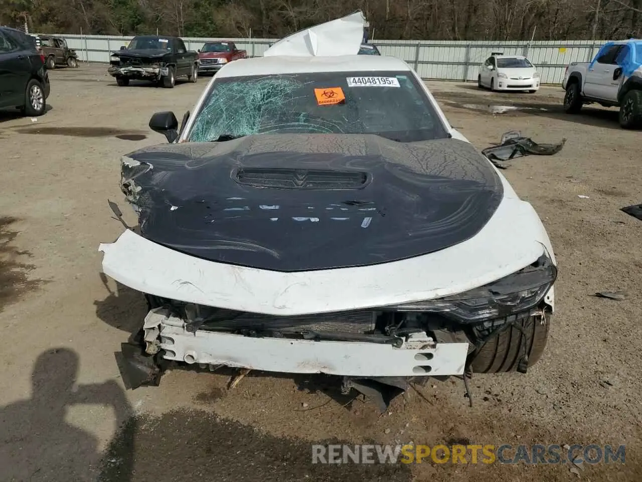 5 fotografías del automóvil dañado 1G1FE1R72L0135544 CHEVROLET CAMARO 2020