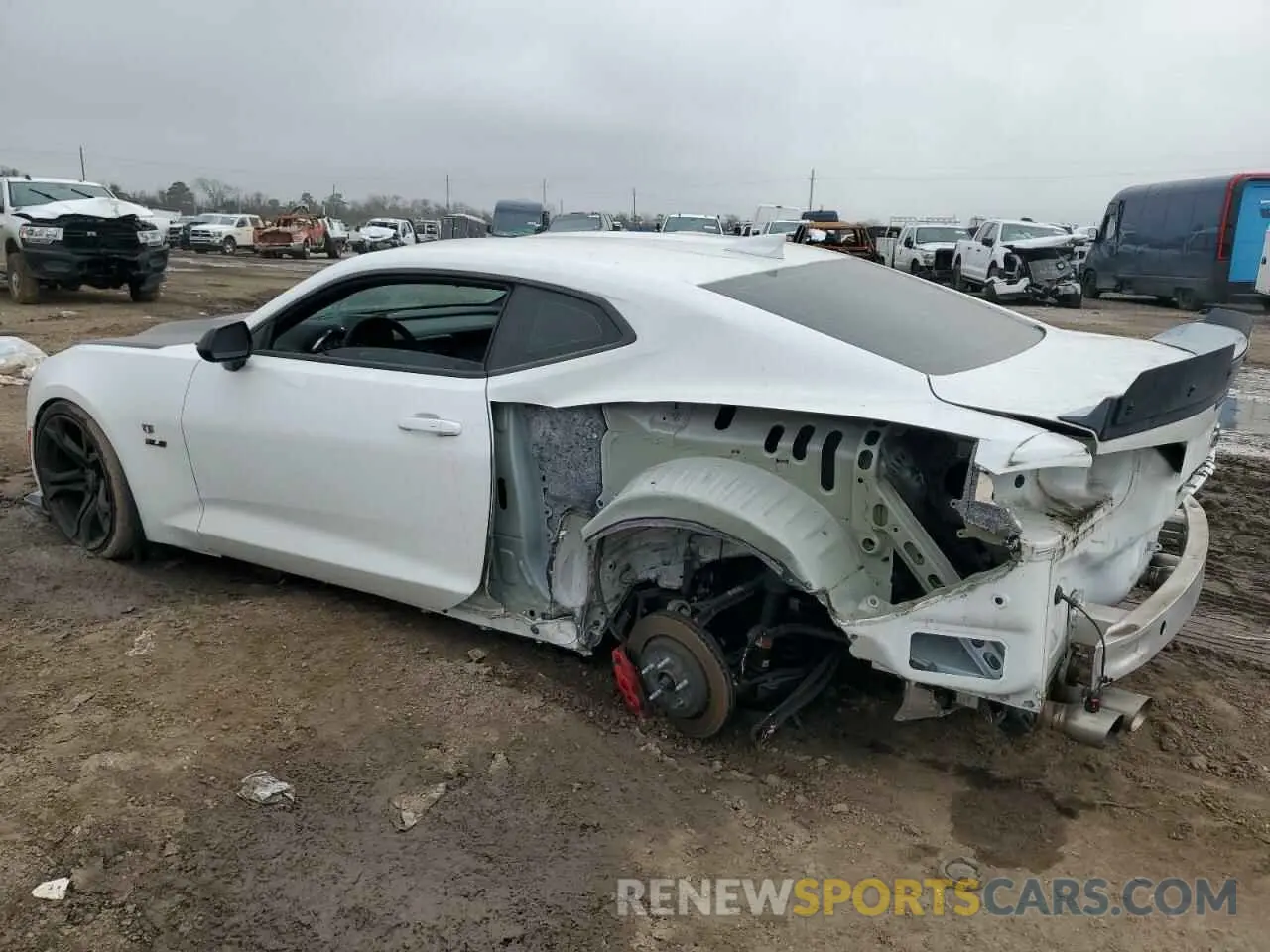 2 fotografías del automóvil dañado 1G1FE1R78L0141042 CHEVROLET CAMARO 2020
