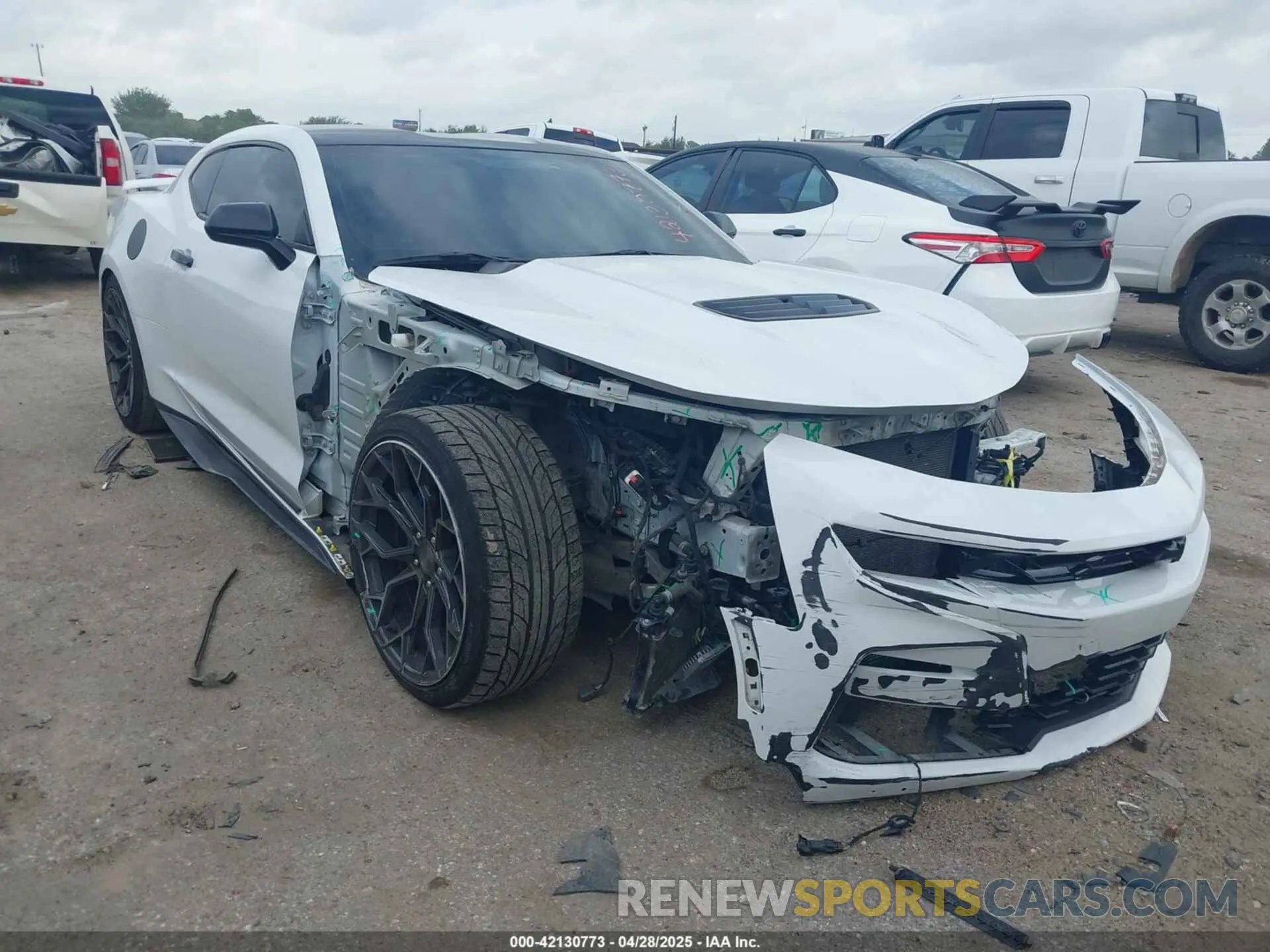 1 fotografías del automóvil dañado 1G1FF1R71L0142367 CHEVROLET CAMARO 2020