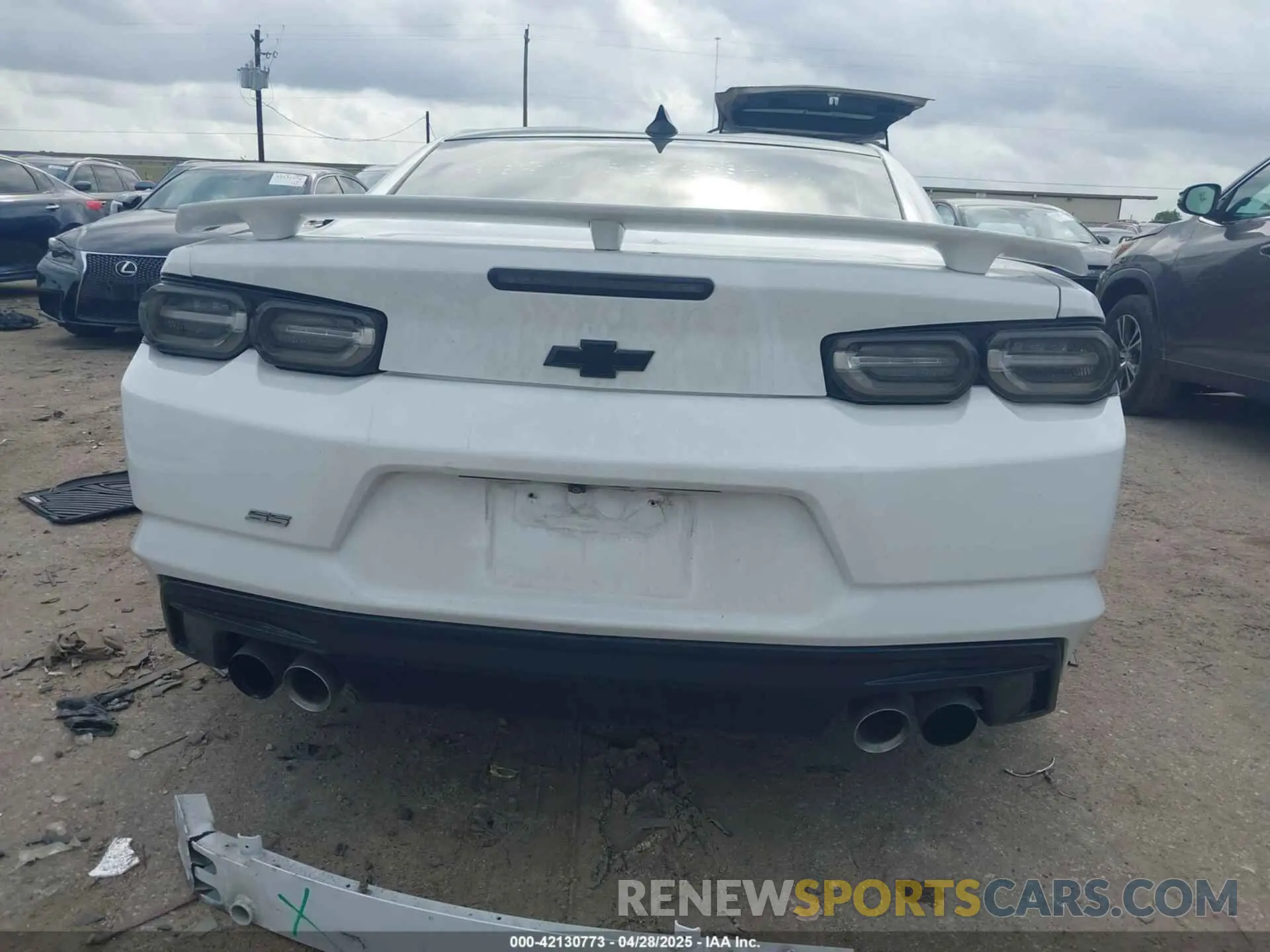 17 fotografías del automóvil dañado 1G1FF1R71L0142367 CHEVROLET CAMARO 2020