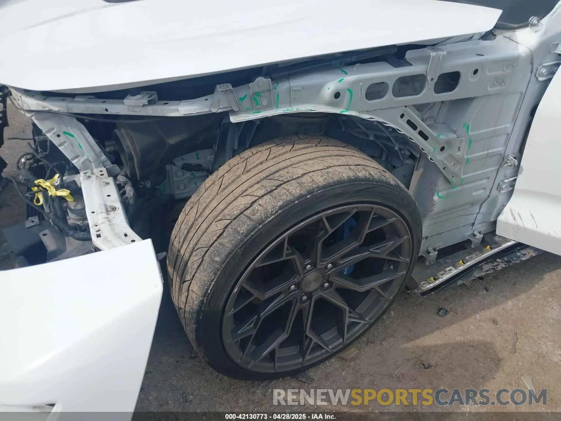 6 fotografías del automóvil dañado 1G1FF1R71L0142367 CHEVROLET CAMARO 2020