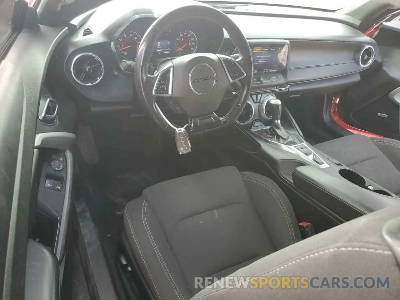8 fotografías del automóvil dañado 1G1FF1R76L0148939 CHEVROLET CAMARO 2020