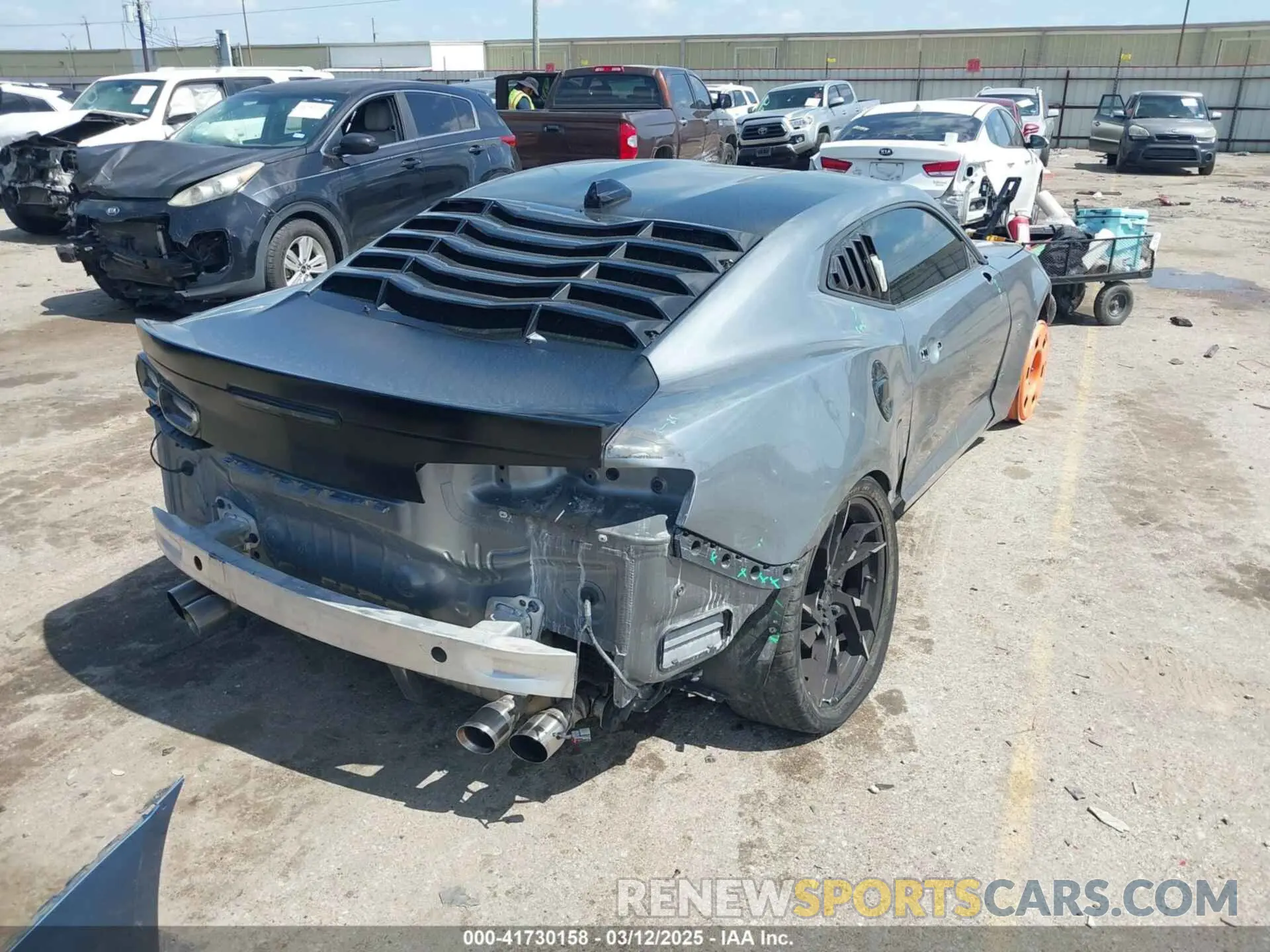 4 fotografías del automóvil dañado 1G1FG1R71L0114890 CHEVROLET CAMARO 2020