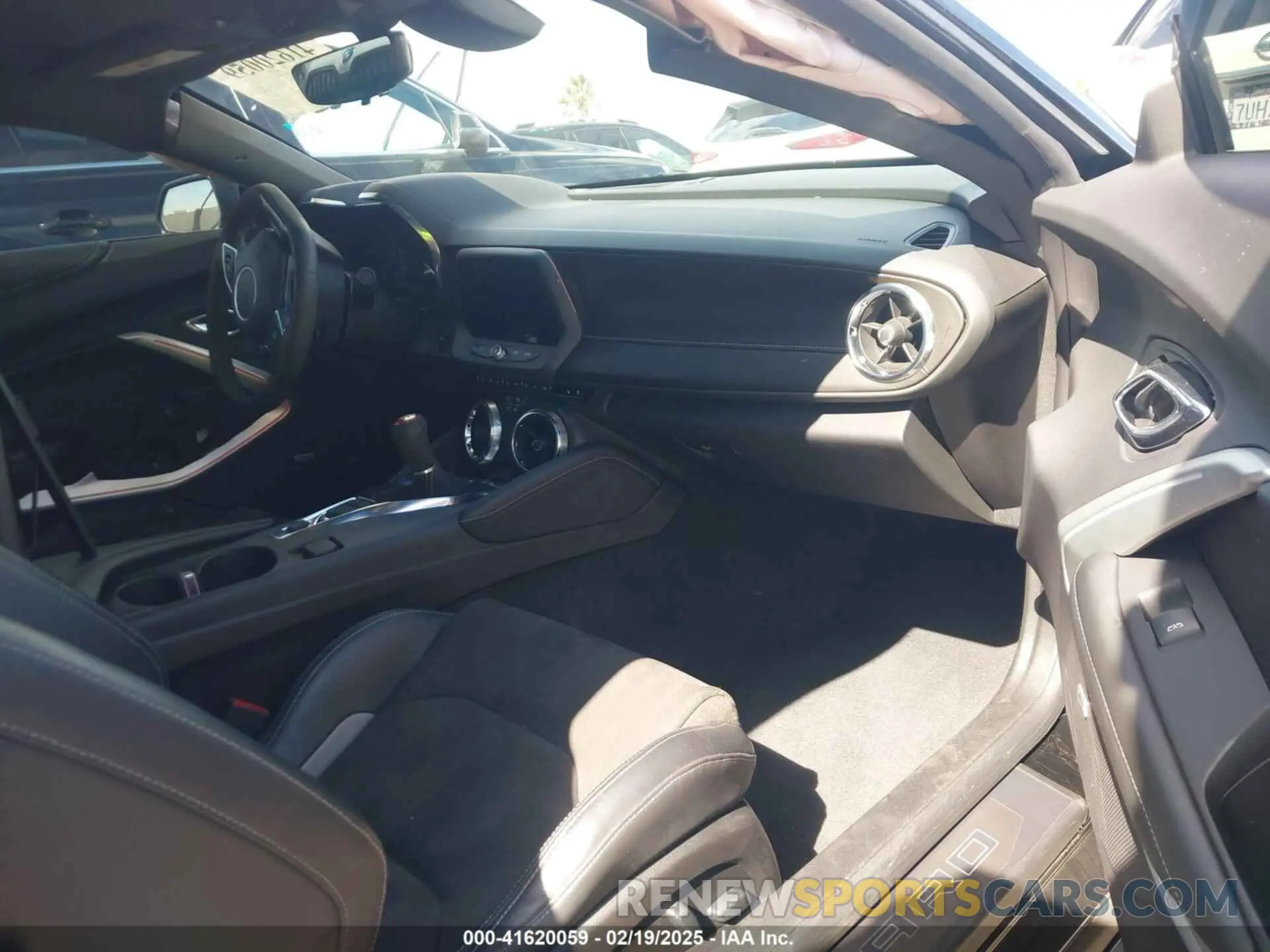 5 fotografías del automóvil dañado 1G1FG1R72L0138437 CHEVROLET CAMARO 2020