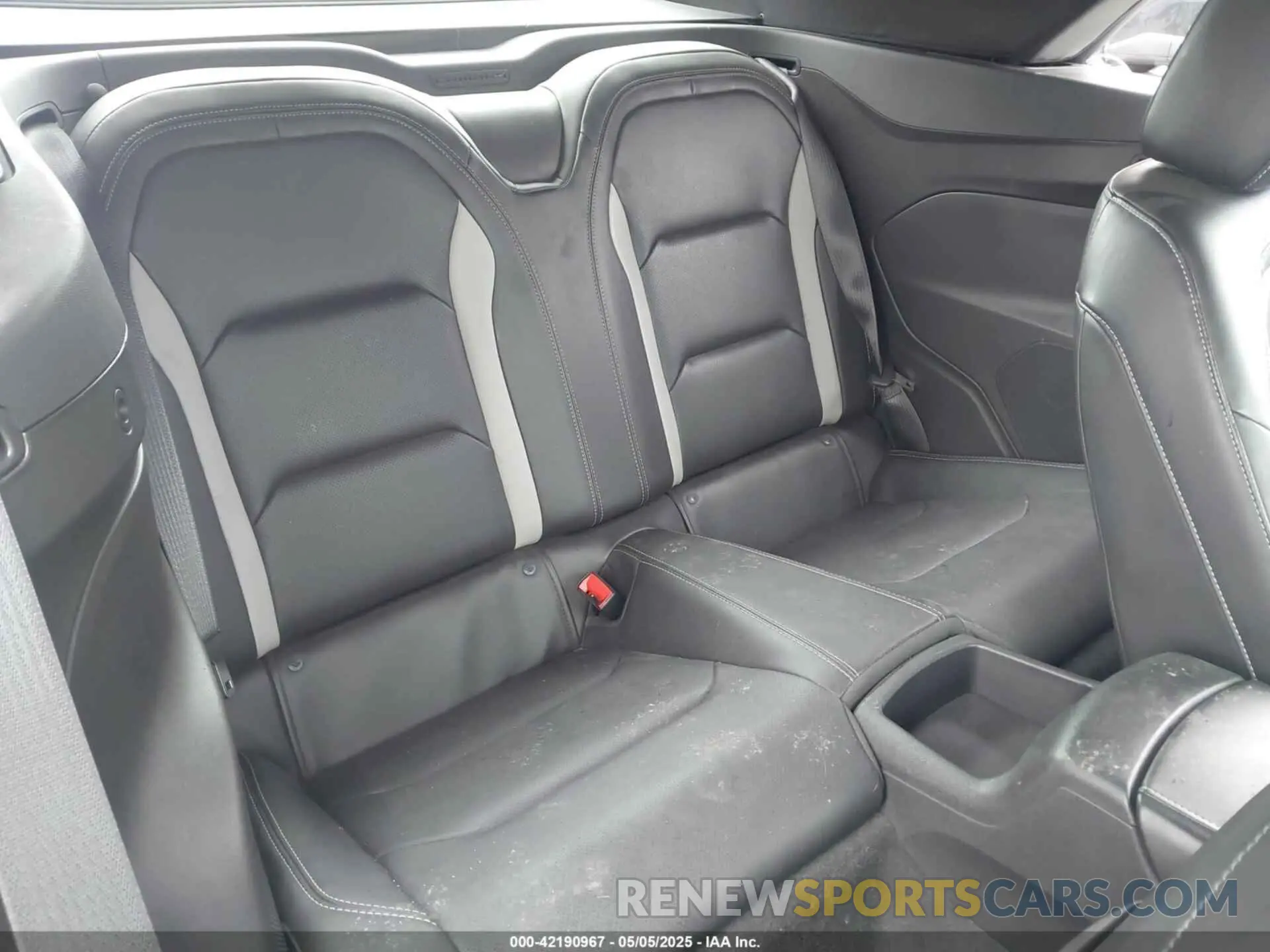 8 fotografías del automóvil dañado 1G1FG3D75L0111560 CHEVROLET CAMARO 2020