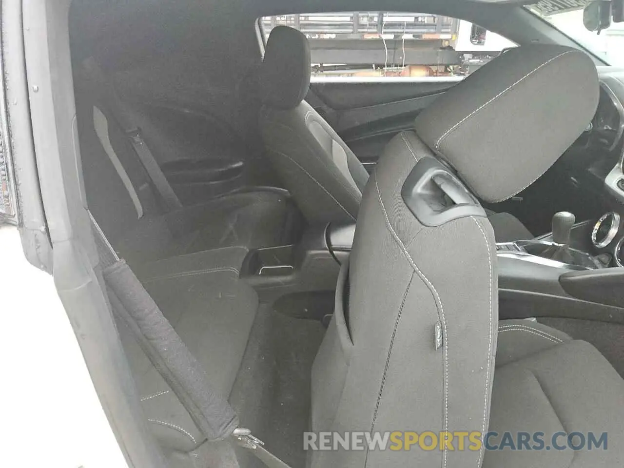 10 fotografías del automóvil dañado 1G1FA1RS5M0140464 CHEVROLET CAMARO 2021
