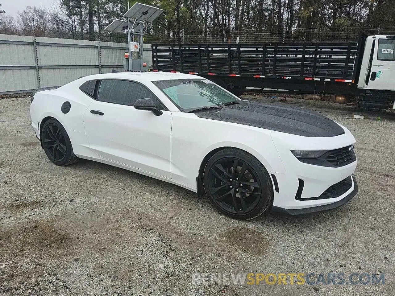 4 fotografías del automóvil dañado 1G1FA1RS5M0140464 CHEVROLET CAMARO 2021