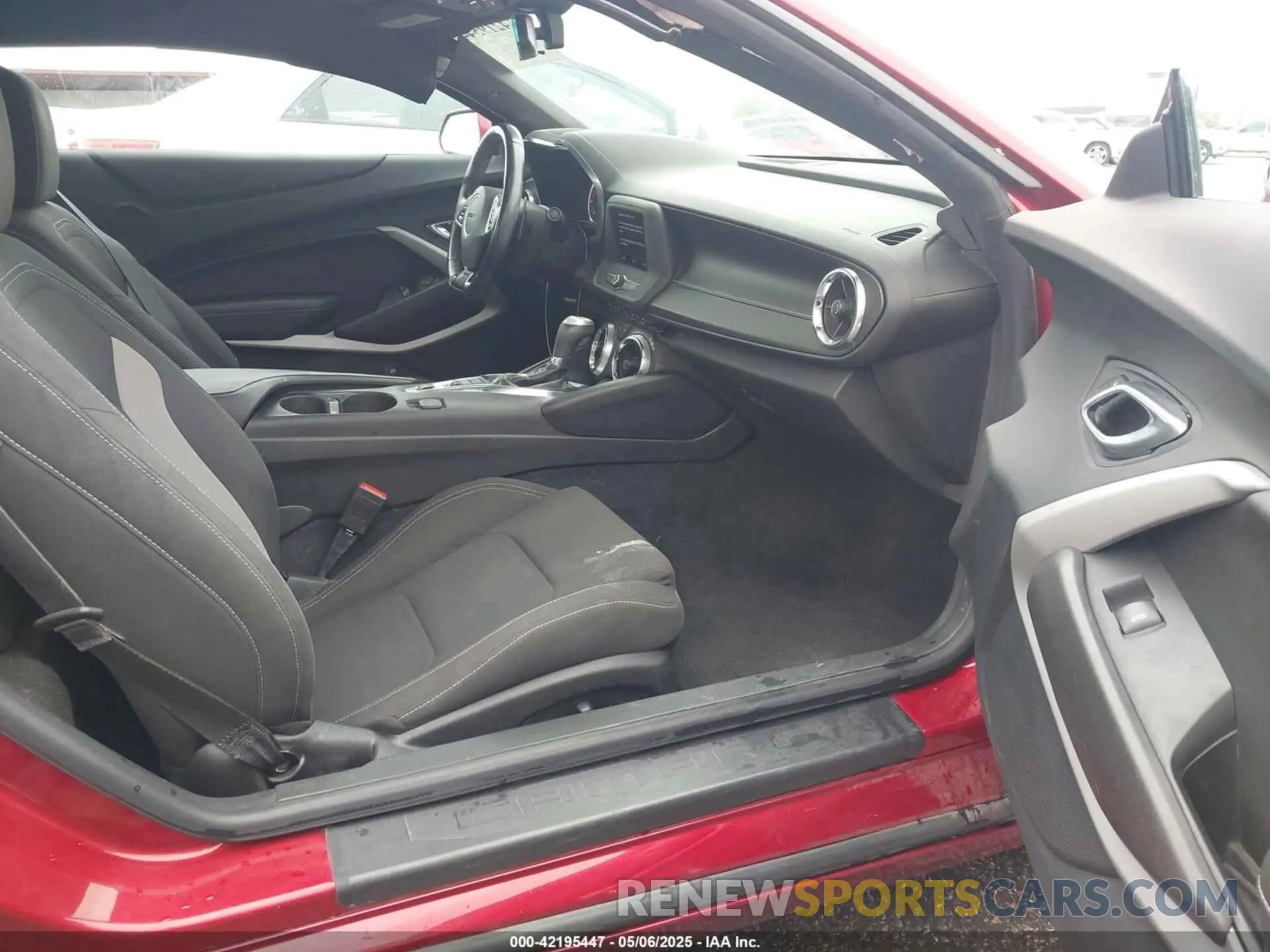 5 fotografías del automóvil dañado 1G1FB1RS2M0137809 CHEVROLET CAMARO 2021