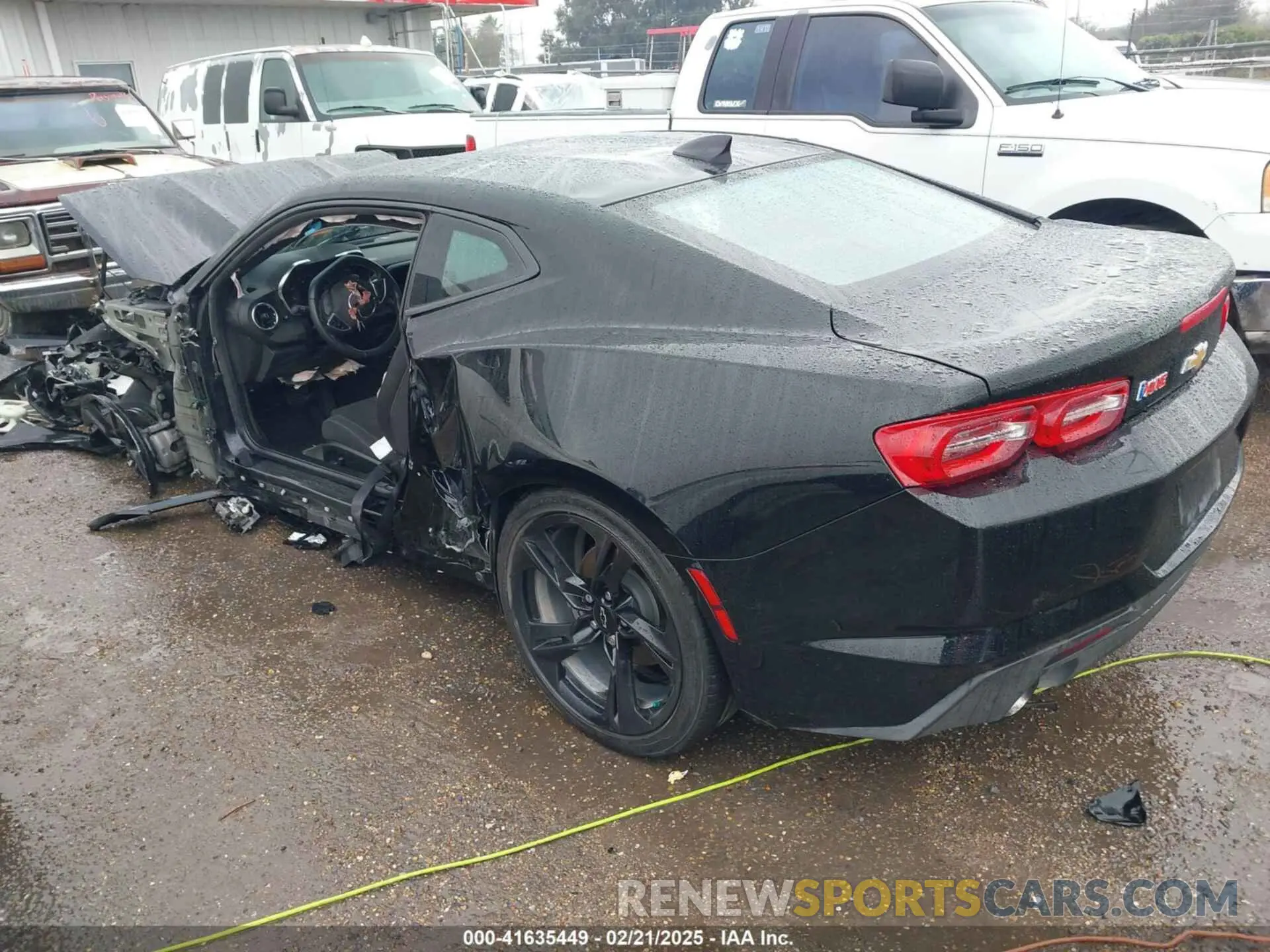 3 fotografías del automóvil dañado 1G1FB1RS5M0117165 CHEVROLET CAMARO 2021