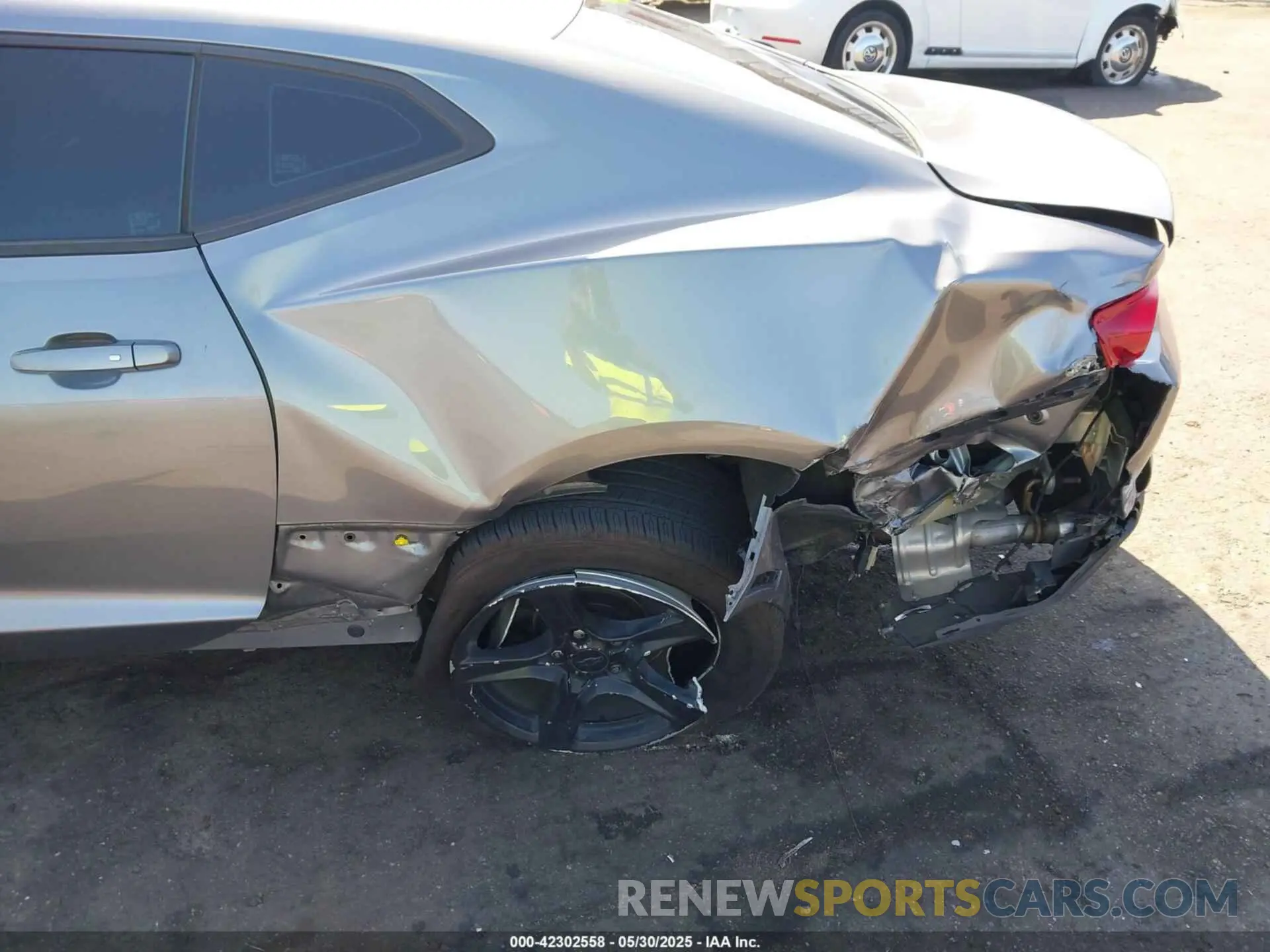 18 fotografías del automóvil dañado 1G1FB1RS6M0136517 CHEVROLET CAMARO 2021