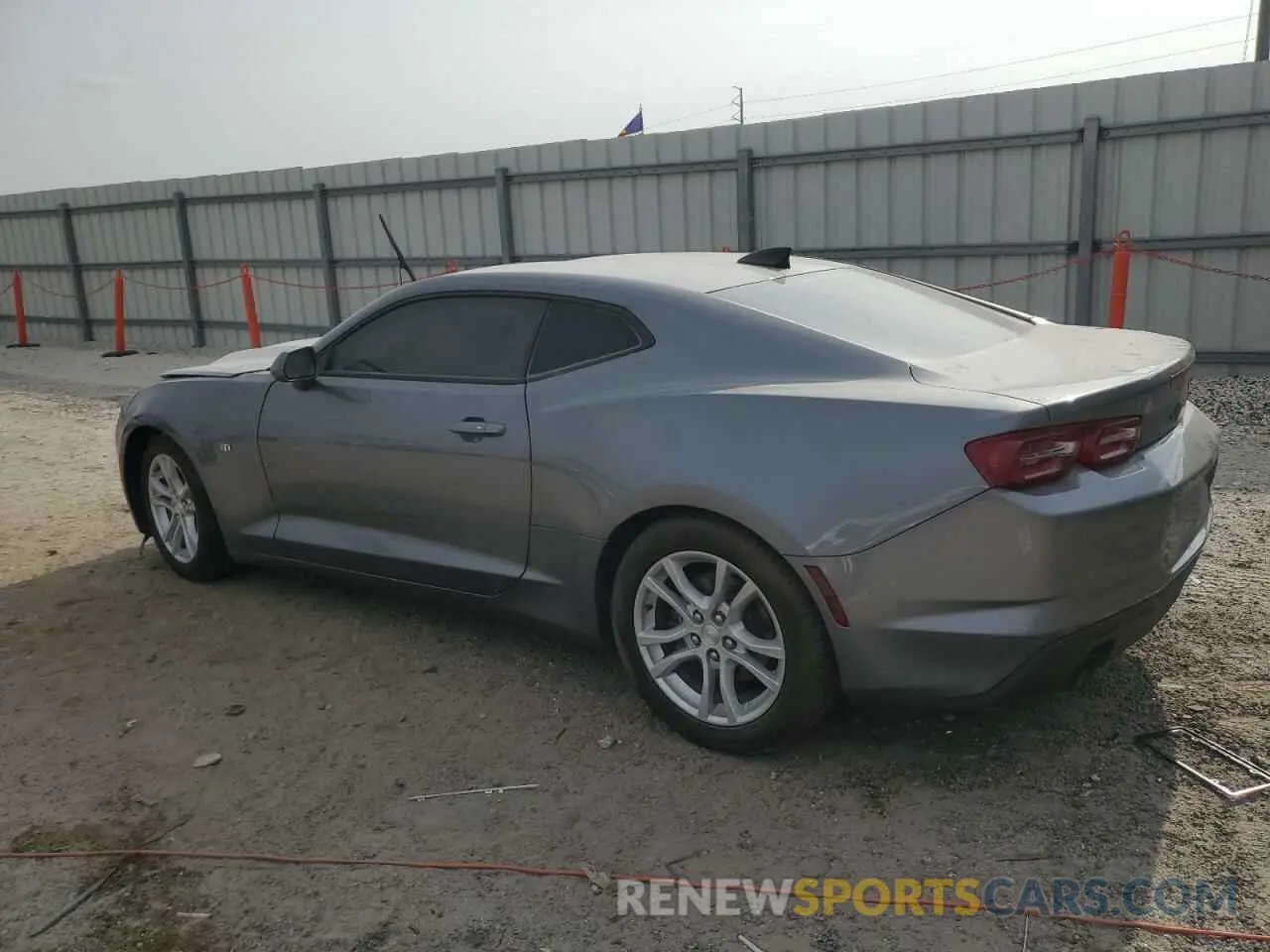 2 fotografías del automóvil dañado 1G1FB1RX0M0124617 CHEVROLET CAMARO 2021