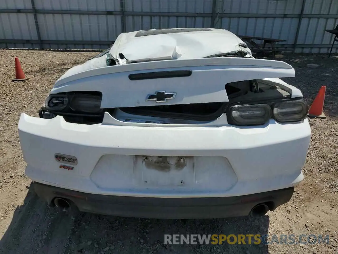 6 fotografías del automóvil dañado 1G1FB1RX1M0135075 CHEVROLET CAMARO 2021