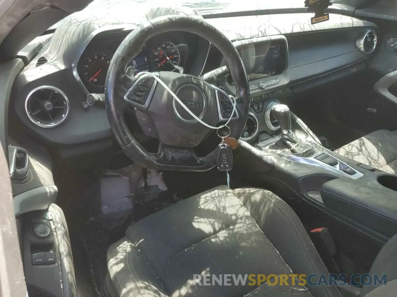 8 fotografías del automóvil dañado 1G1FB1RX1M0135075 CHEVROLET CAMARO 2021