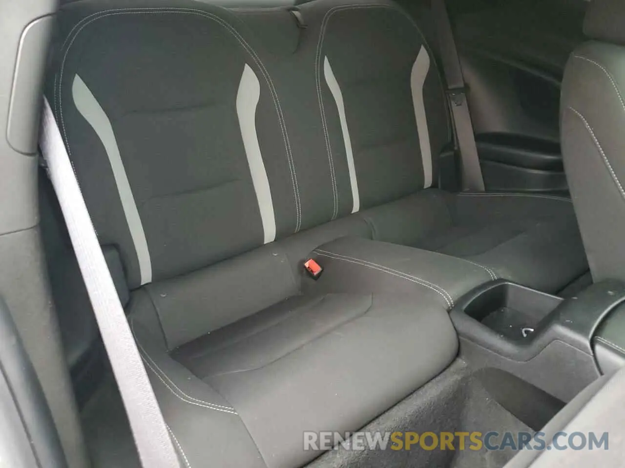 11 fotografías del automóvil dañado 1G1FB1RX5M0115797 CHEVROLET CAMARO 2021
