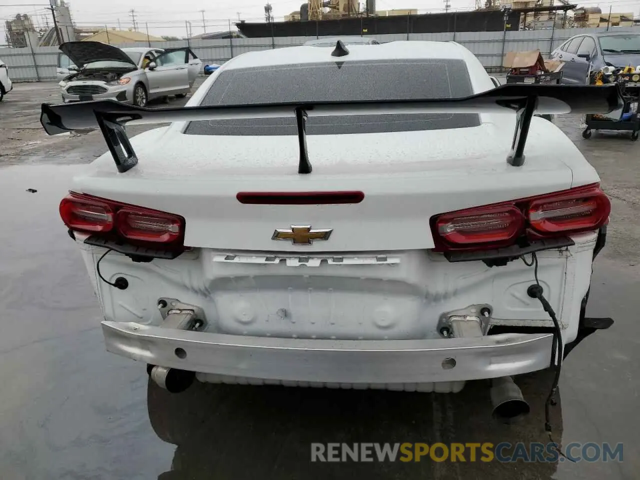 6 fotografías del automóvil dañado 1G1FB1RX5M0115797 CHEVROLET CAMARO 2021